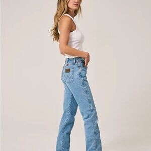 Women’s wrangler cowboy cut